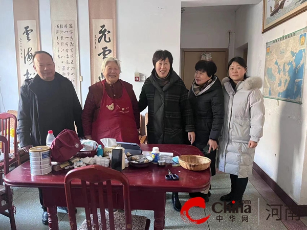 前行不忘躬耕者 岁寒情暖显真情——驻马店市第二小学开展春节慰问活动